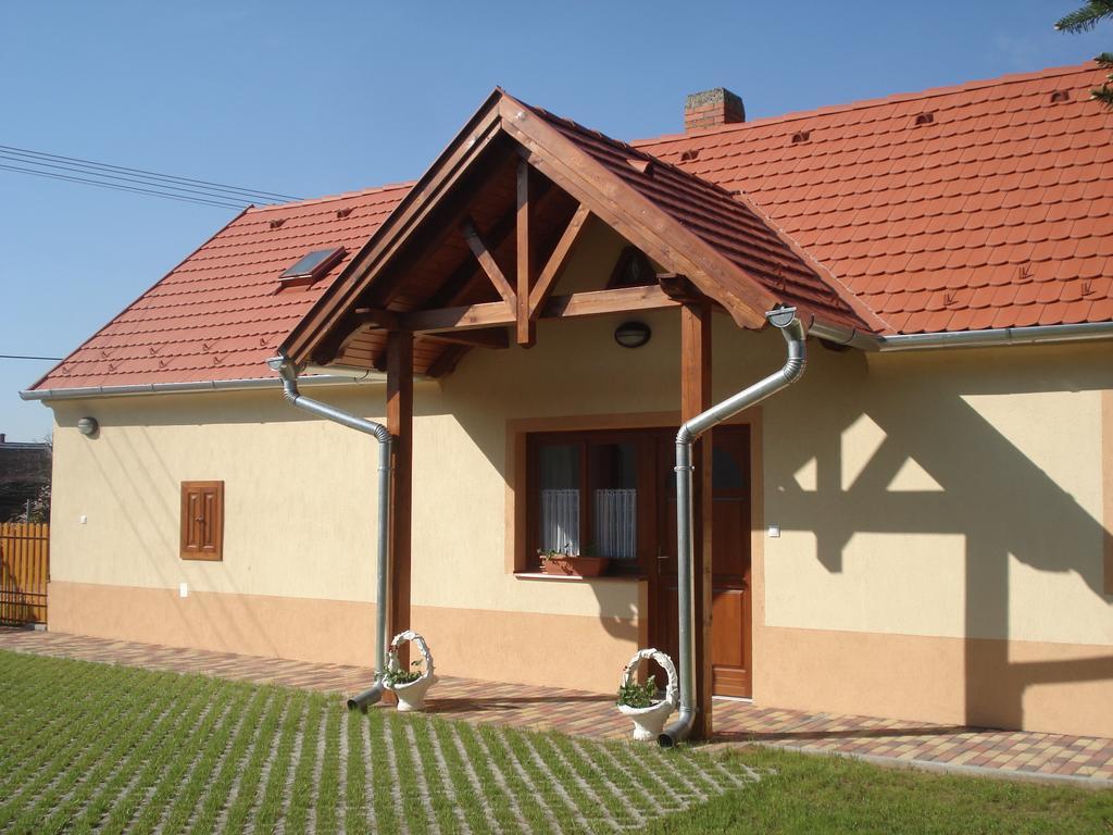 Gerendas Vendeghaz Sotony Exterior foto